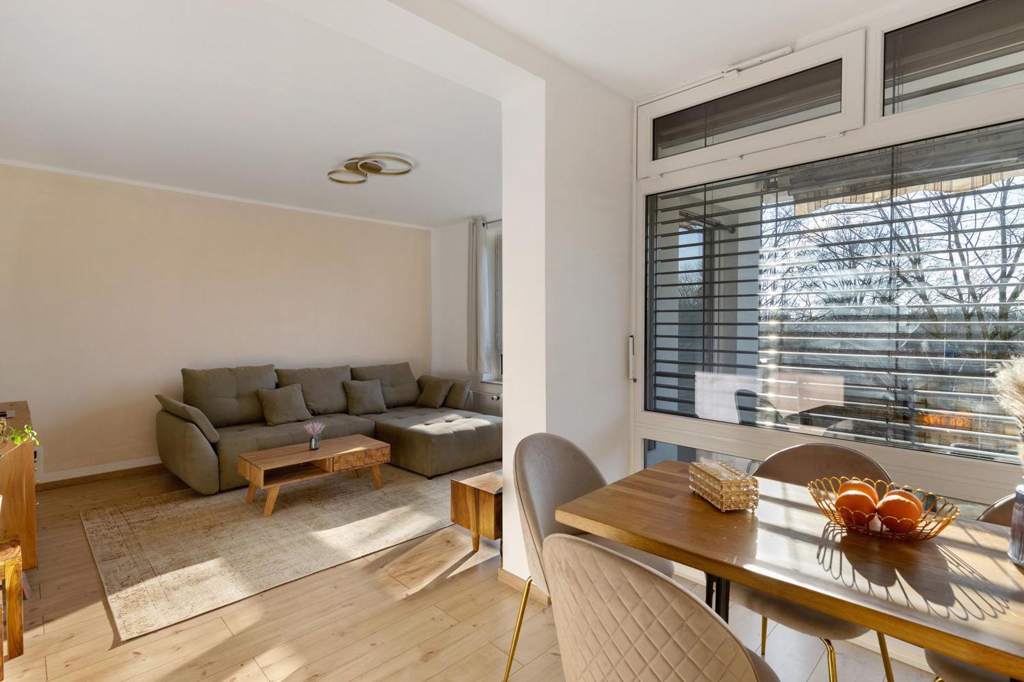 Appartement Charmante Im Düsseldorf